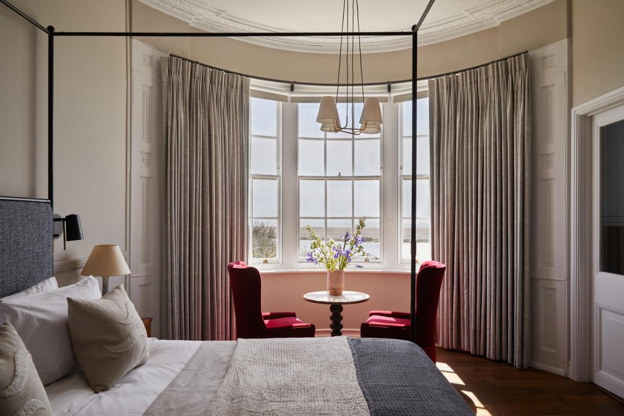 Hotel Moonfleet Manor - A Luxury Family 4*