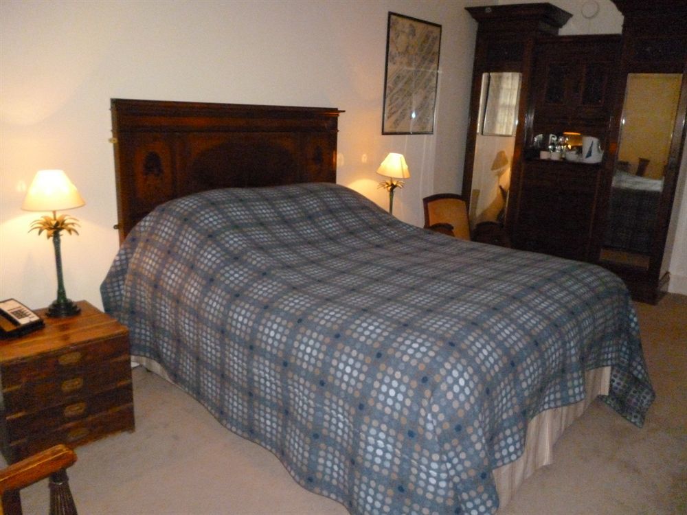 Moonfleet Manor - A Luxury Family Hotel