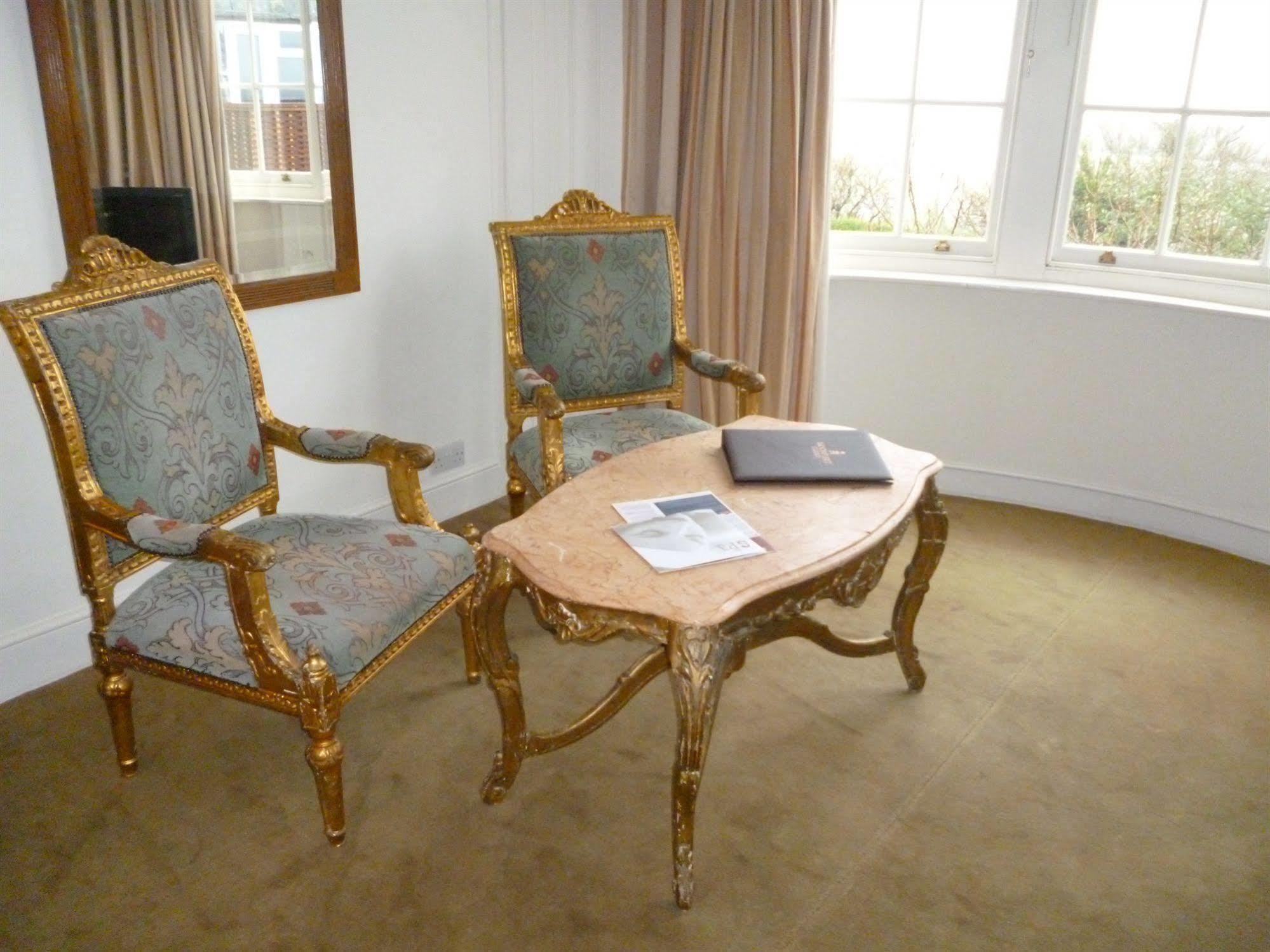 Moonfleet Manor - A Luxury Family Hotel 4*